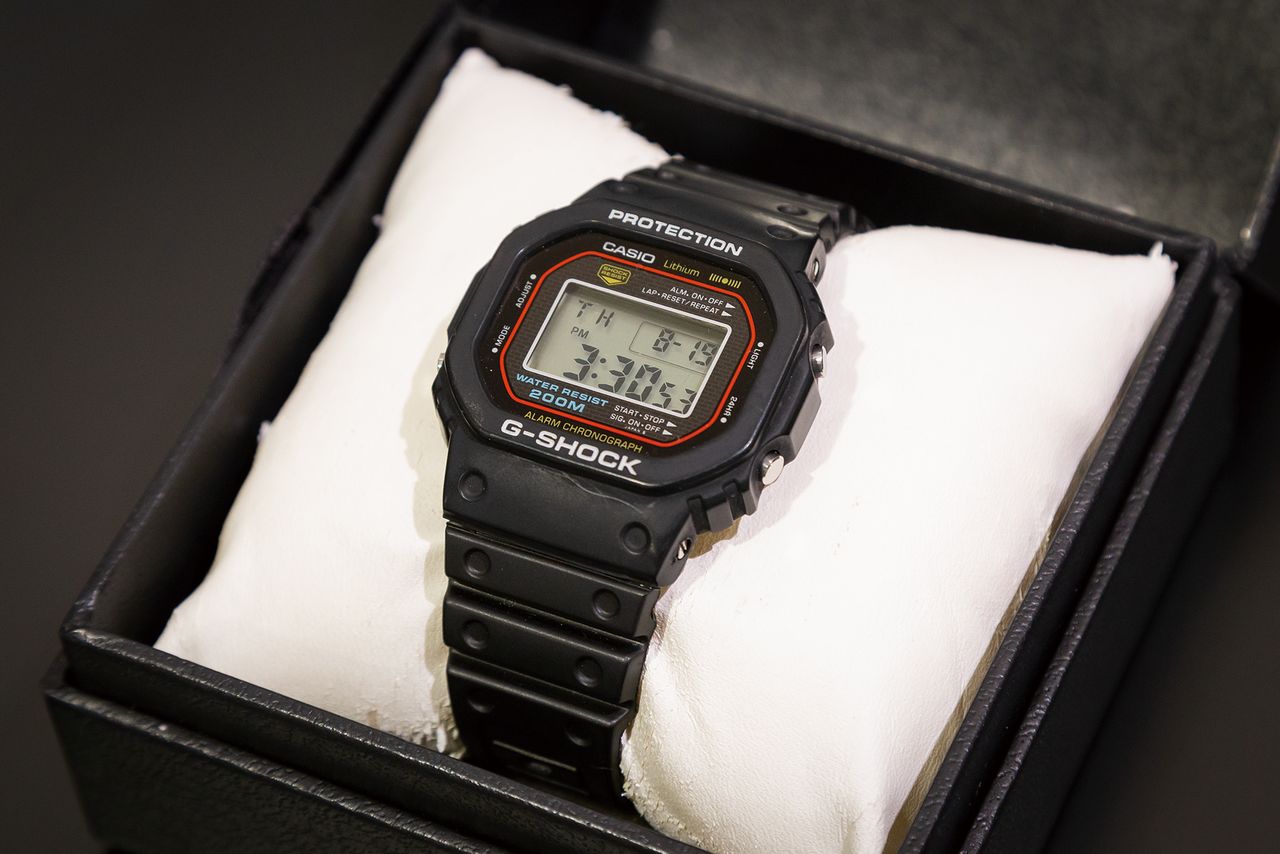 Il ne reste plus qu'une seule et unique G-Shock de la première génération au siège de Casio. (© Nippon.com)