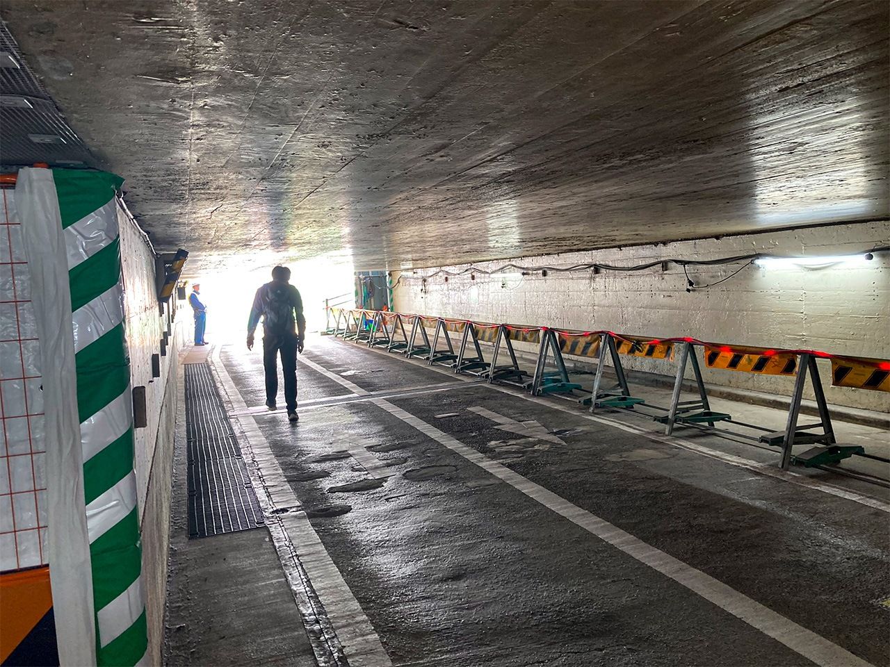 Le tunnel obake ne fait que 170 centimètres de haut.