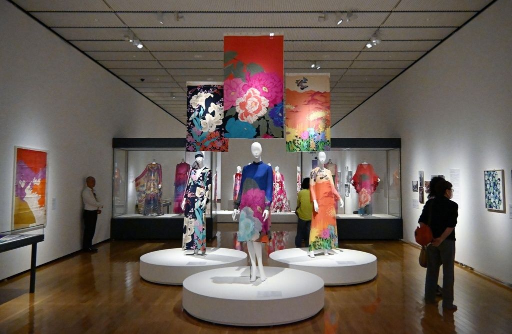 Rétrospective en octobre 2025 au Shimane Art Museum of Iwami (Kyôdô). Une grande rétrospective aura lieu au Centre des Arts nationaux, à Tokyo, du 15 avril au 6 juillet 2026.