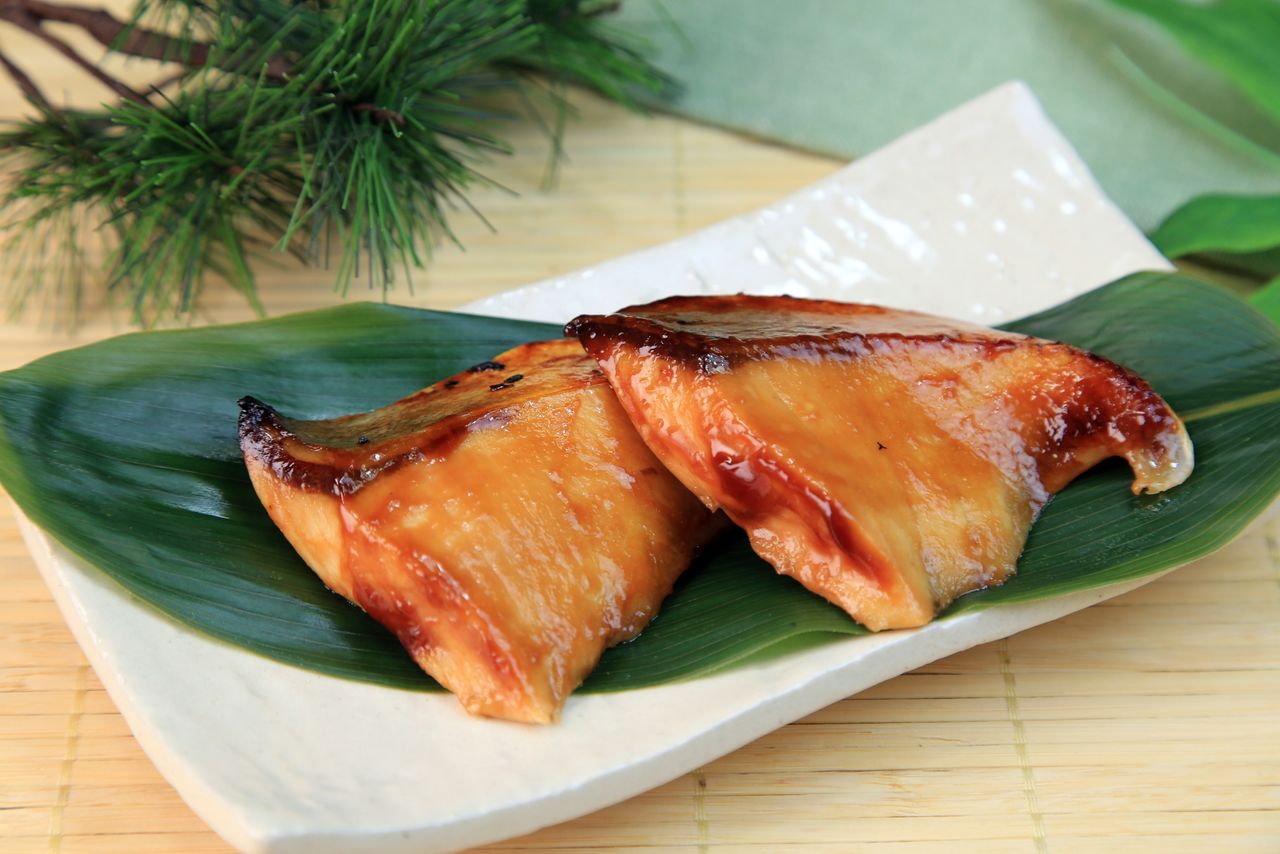 Teriyaki de sériole (buri teriyaki) (PhotoAC)