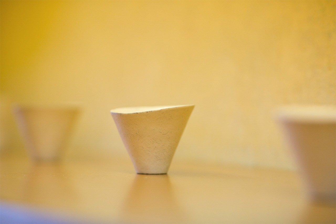 Un petit bol fabriqué par Yokoyama Takuya