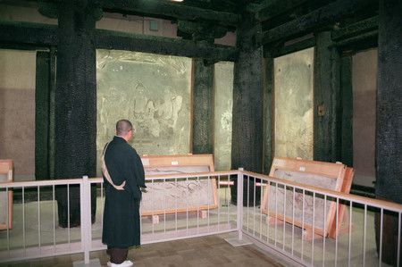 La fresque murale du temple Hôryû-ji de Nara avait brûlé le 26 janvier 1949. Elle datait du VIIe siècle. (Photo prise en octobre 1994)