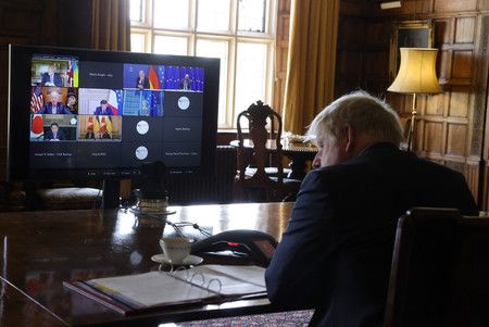 Le Premier ministre britannique Boris Johnson en visioconférence le 8 mai.