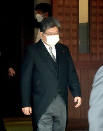 Le député Hagiuda Kôichi s'est également rendu au sanctuaire Yasukuni le 15 août.