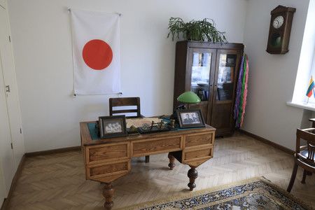 Une reconstitution du bureau de Sugihara Chiune, dans son musée dédié en Lituanie.