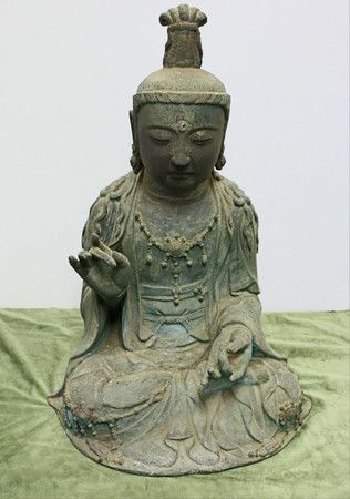 La statue bouddhique en question est désignée bien culturel de la préfecture de Nagasaki.