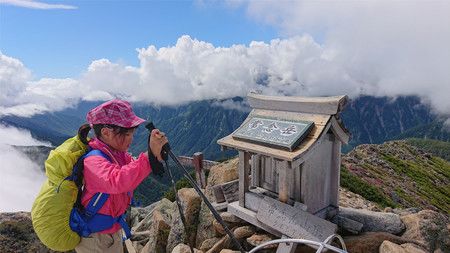 En 2019, à sept ans, au sommet du mont Jônen (2 857 m)