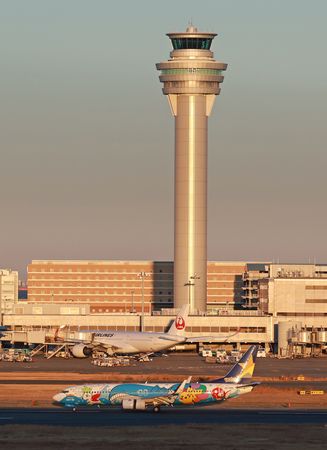 La tour de contrôle de l'aéroport de Haneda