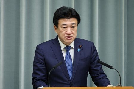 Le Japon exhorte la Chine à enlever son interdiction d’exportation de biens à double usage