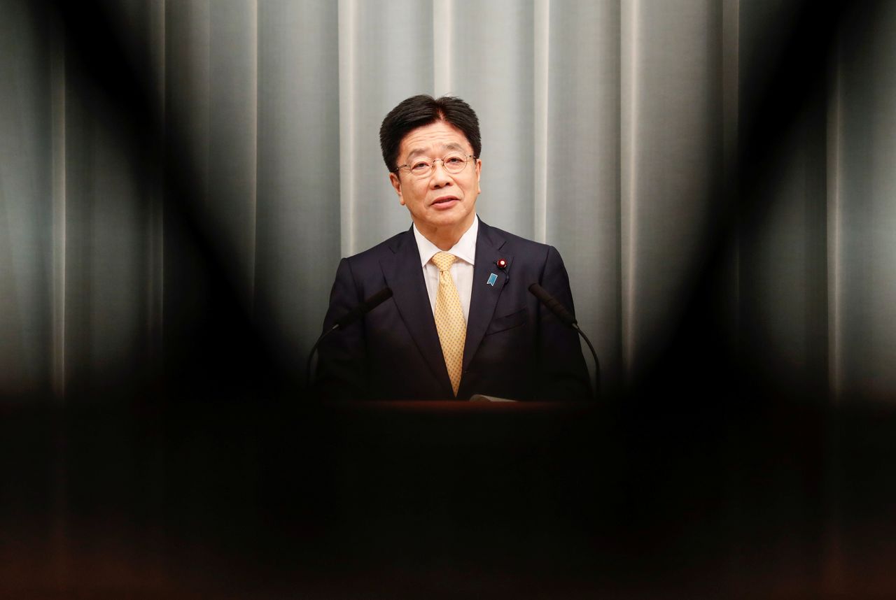 Le secrétaire général du Cabinet Katô Katsunobu (REUTERS/Kim Kyung-Hoon)