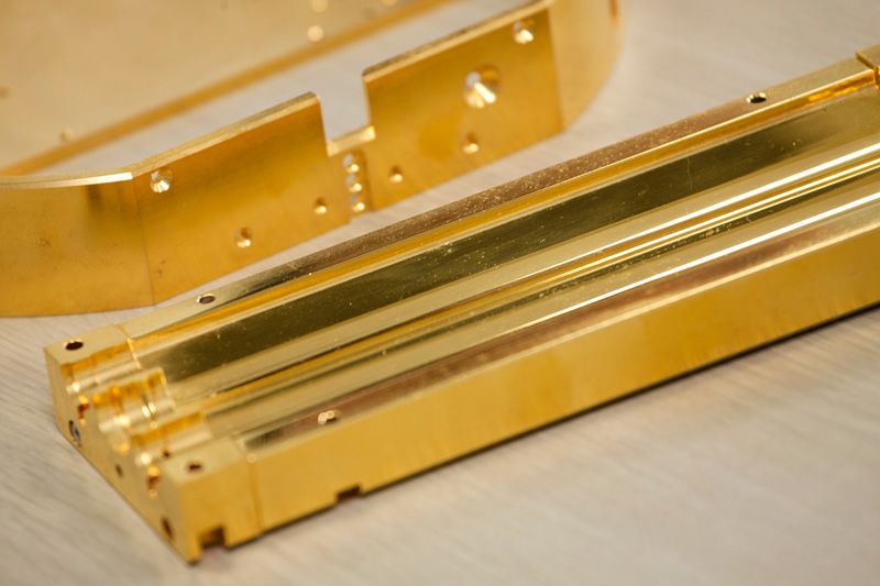 【企業信息】 公司名稱:株式會社三矢 地址:郵遞區號141-0031東京都品川區西五反田3-8-11 社長:草間誠一郎 業務內容:鍍金加工 資本金:1,500萬日元 員工人數:324人 公司網站:http://www.mitsuyanet.co.jp/