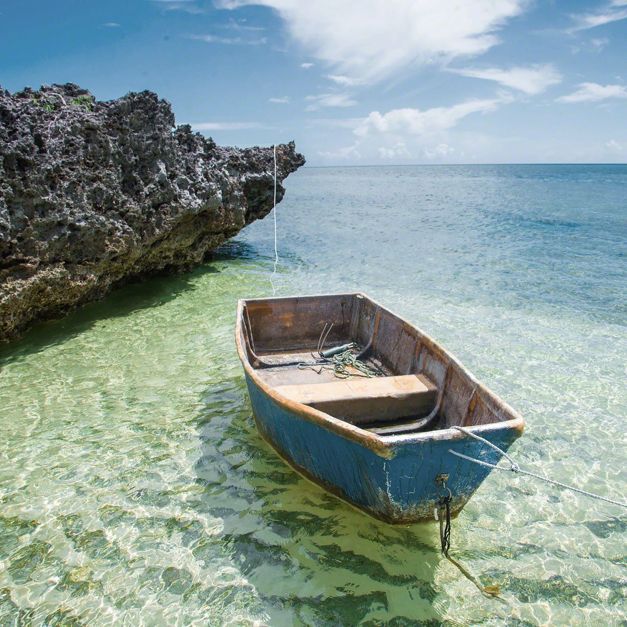 鳩間島,在淺礁內可以捕到魚或章魚等