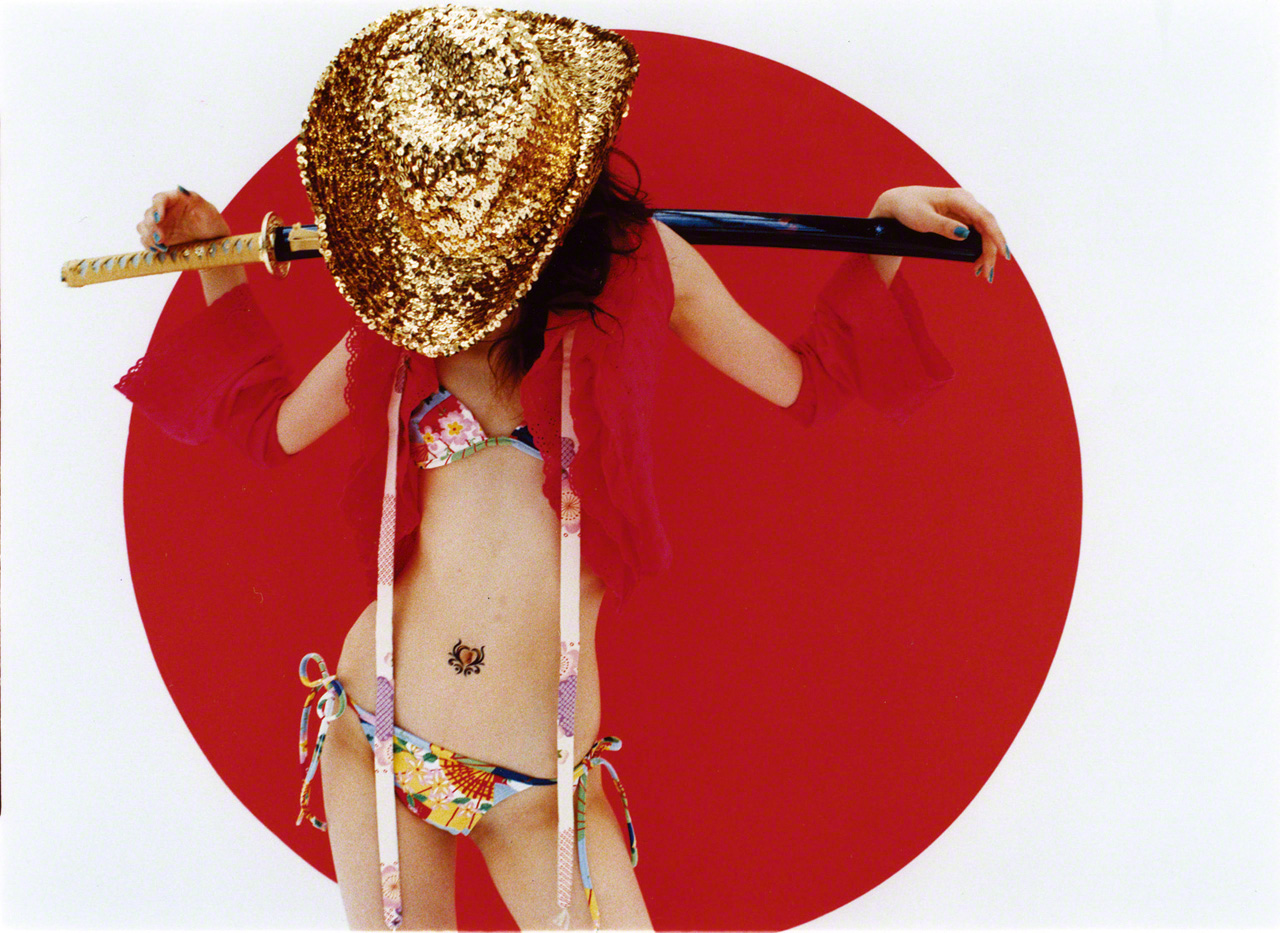 出自寫真集《MIKA》 ©mika ninagawa，Courtesy of Tomio Koyama Gallery