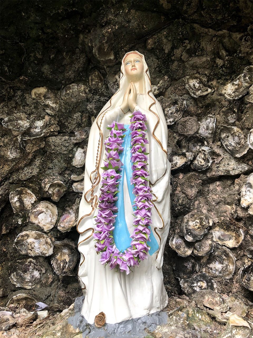 四處都有靜靜守護著院中病友的聖母像(筆者攝影)