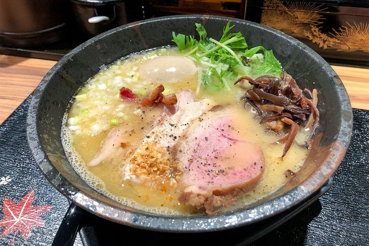 濃湯白雞麵(筆者攝影)