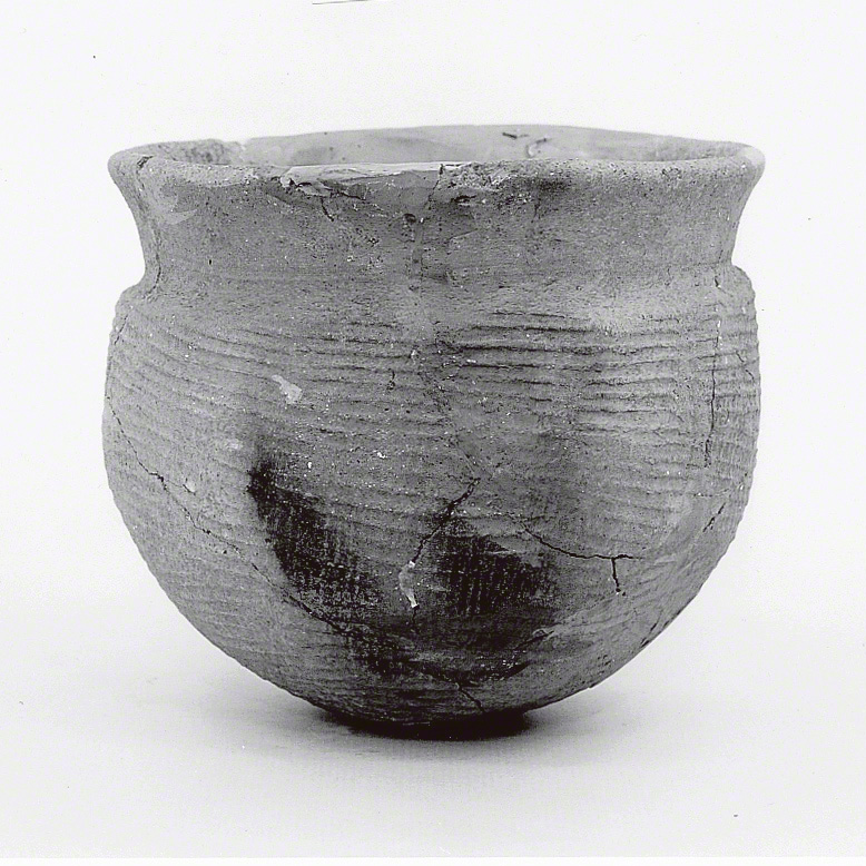 5號遺跡出土的製鹽陶器
