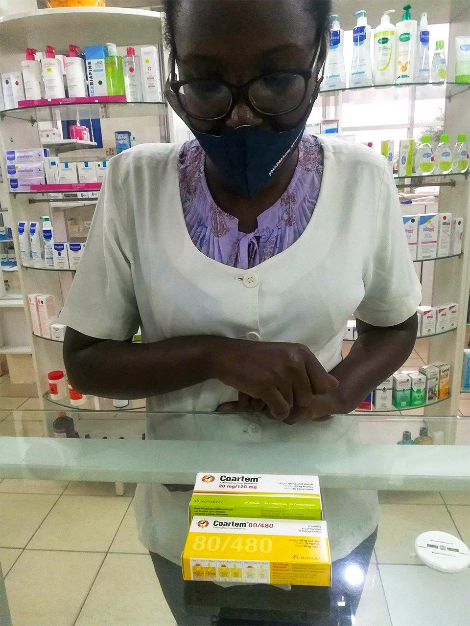 非洲藥局販售的瘧疾治療藥（唐渡千紗提供）