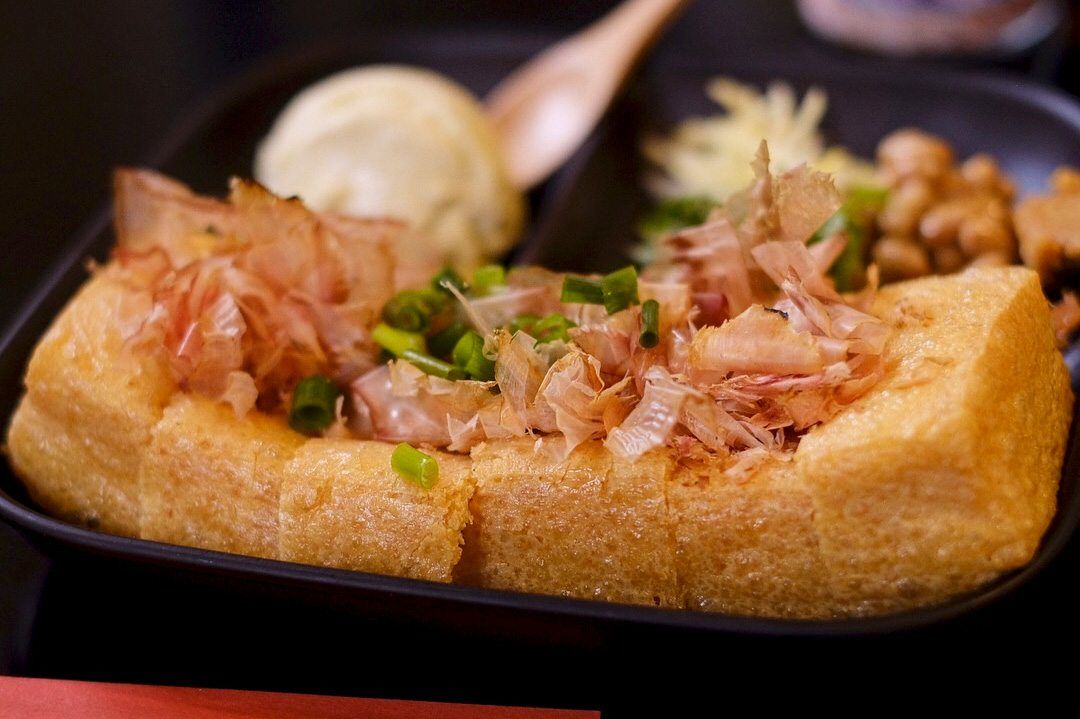 在夏威夷頗有人氣的「櫪尾油炸豆腐」(攝影:工藤詩織)