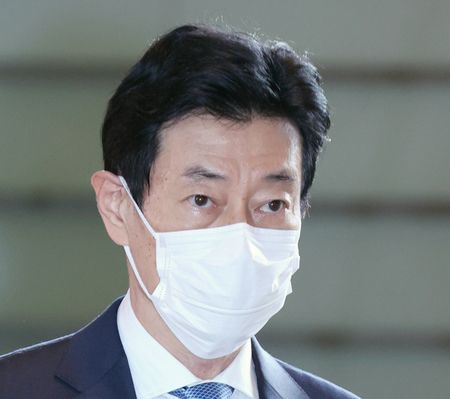 日本經濟再生擔當大臣西村康稔=14日、首相官邸