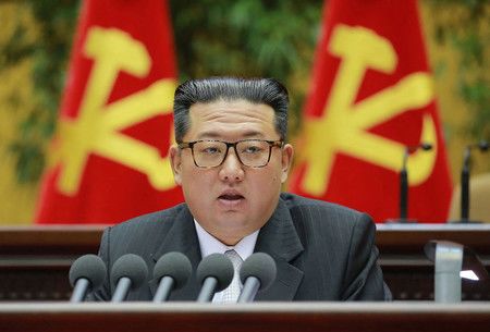 北韓朝鮮勞動黨總書記金正恩（朝鮮中央通信發布）＝2月28日、平壤（AFP時事）