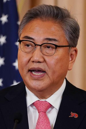 韓國外交部長朴振＝2月3日、華盛頓（EPA時事）