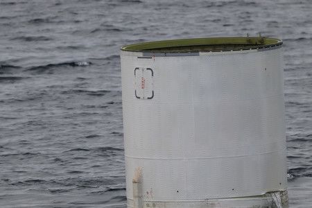 31日，在黃海的於青島以西約200公里的海域上發現一個被認為是北韓「發射體」一部分的物體。（韓國軍提供・時事）