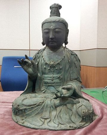 長崎縣對馬市一座寺廟的「觀世音菩薩坐像」被偷走並運往韓國。（韓國大田地方警察廳提供・時事）