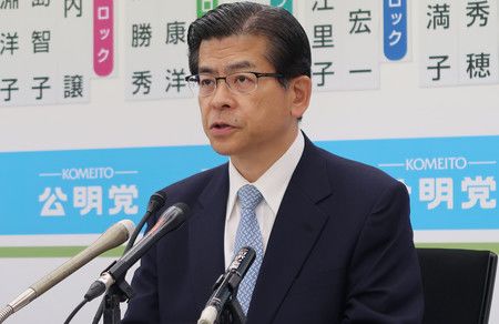 公明黨代表石井啟一召開記者會=28日上午、東京都新宿區