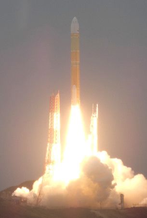 搭載國防通訊衛星的「H3 4號機」火箭發射升空=4日下午、鹿兒島縣・種子島太空中心