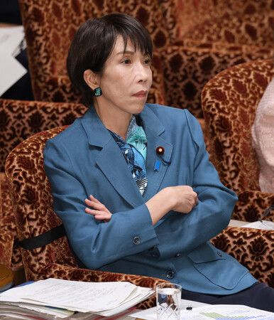 首相高市早苗在參議院預算委員會上聆聽質詢。攝於16日上午,國會內