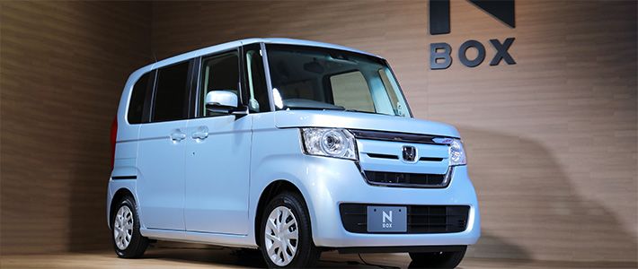新車販売 人気は 軽 と ハイブリッド 17年度の首位はホンダのn Box Nippon Com