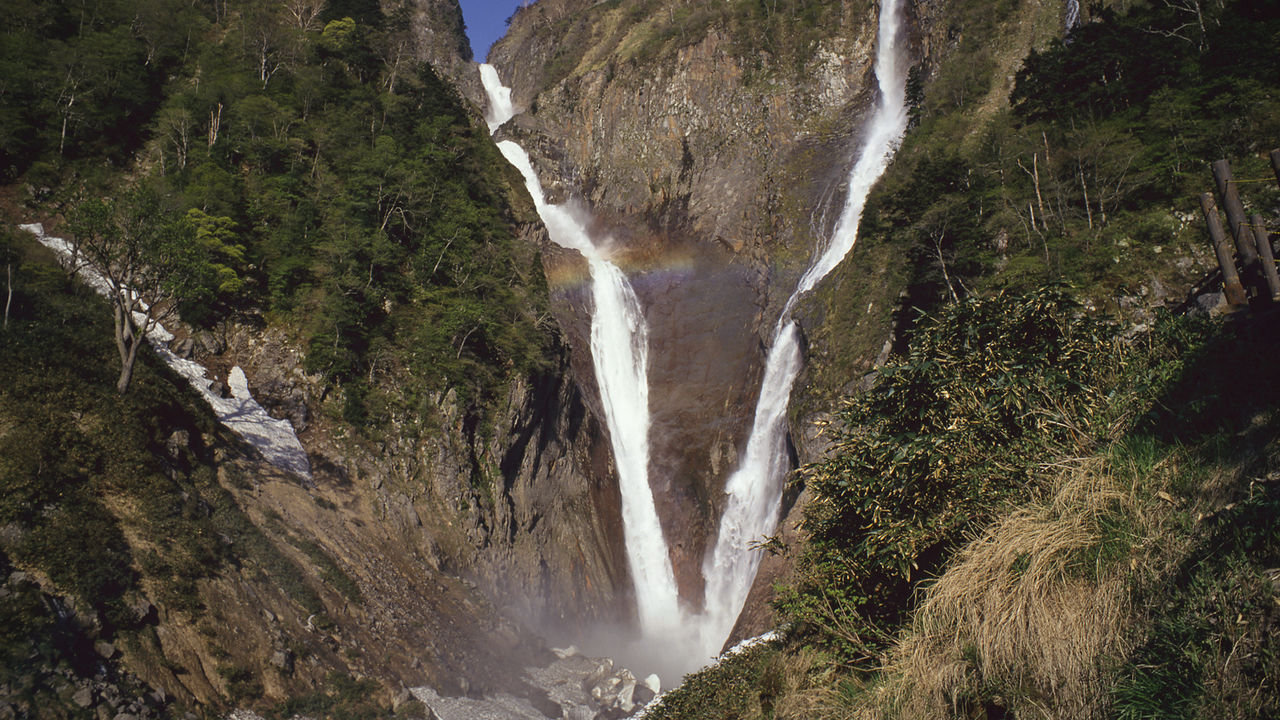 落差日本一の名瀑 称名滝 富山の自然 景観スポット 2 Nippon Com