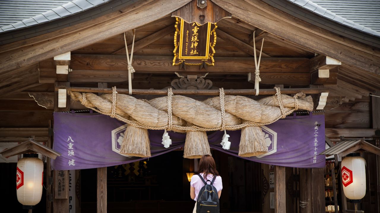 出雲神話の世界に包まれる松江 八重垣神社で良縁を願う Nippon Com