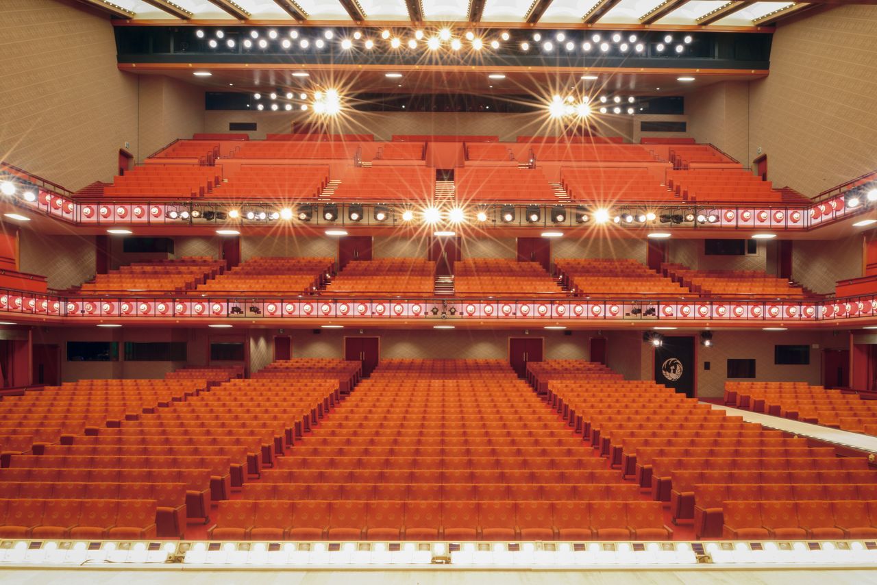 役者を育てる歌舞伎座の客席は1904席ある 写真提供:松竹(株)
