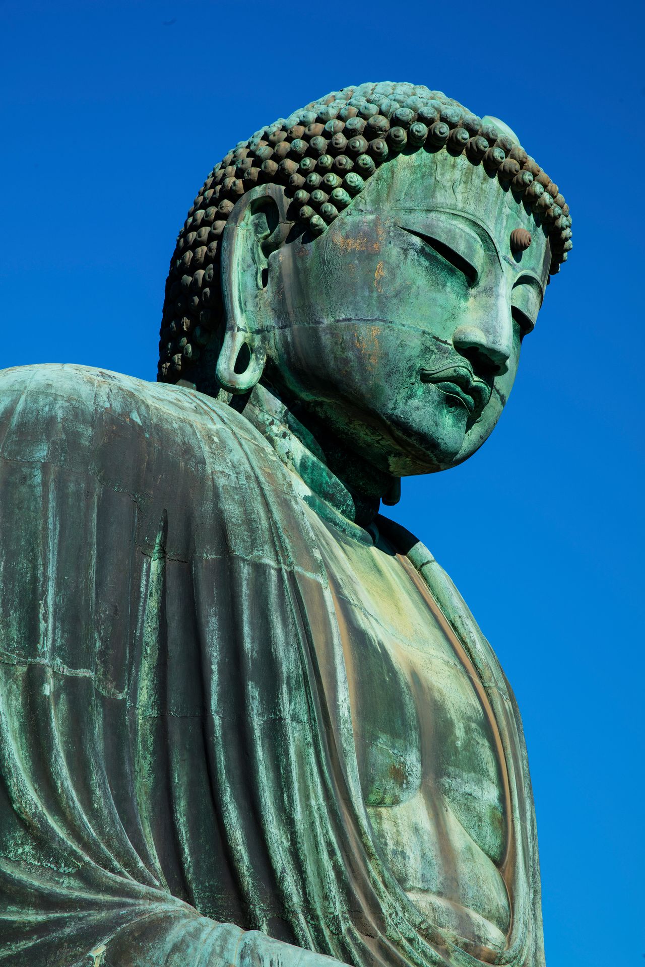 鎌倉のシンボルである大仏。正式名称「銅造阿弥陀如来坐像(どうぞうあみだにょらいざぞう)」(高徳院蔵、国宝) 写真=原田寛