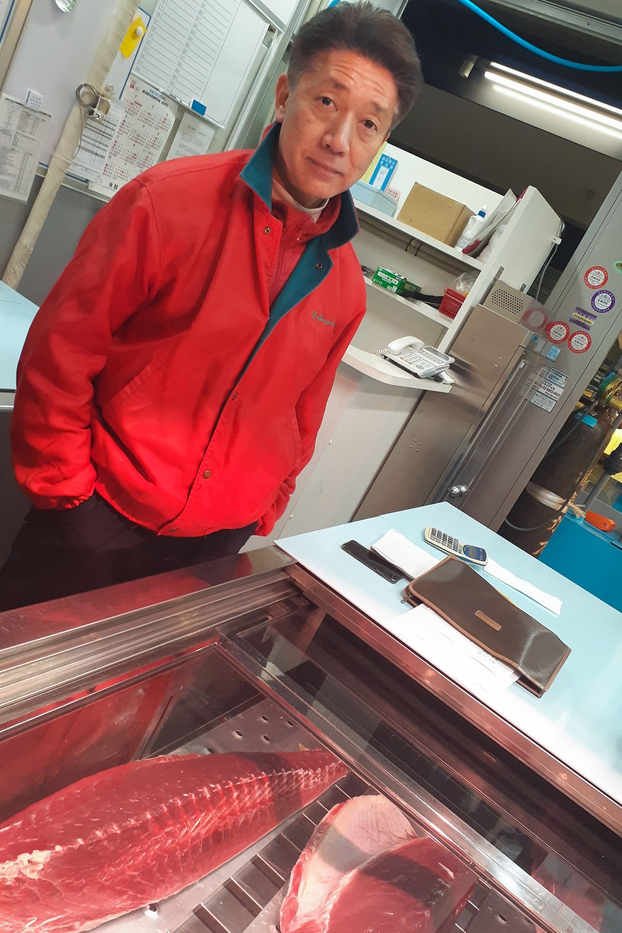 コロナ禍でも目利きを磨くマグロ仲卸「鈴富」の鈴木勉社長 写真:筆者提供