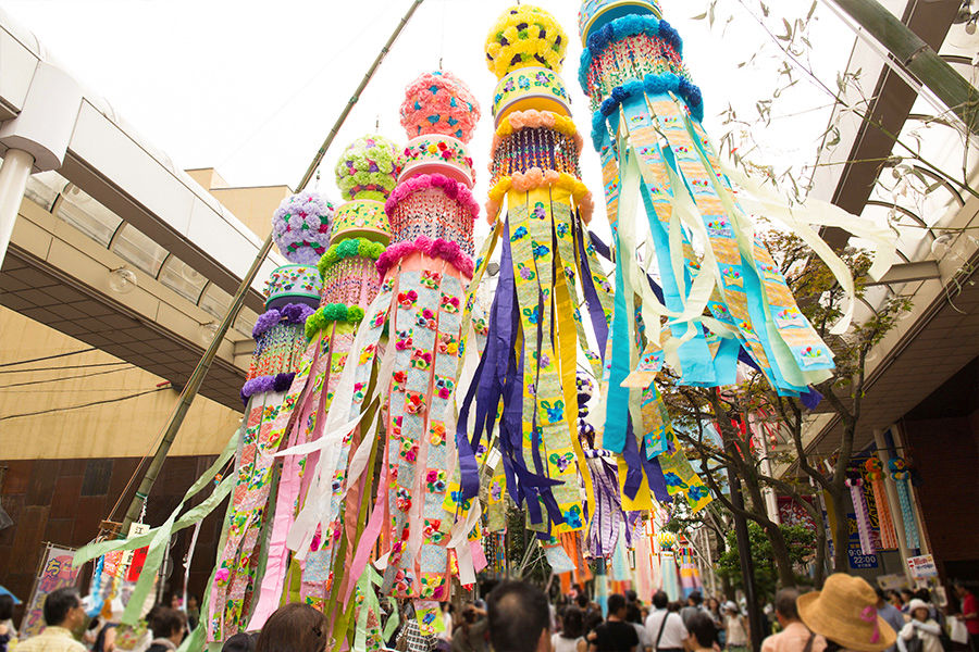 東北四大祭り 仙台七夕まつり 伊達政宗公の時代から続く色鮮やかな伝統行事 Nippon Com 東北四大祭り 仙台七夕まつり 伊達政宗公の時代から続く色鮮やかな伝統行事 Nippon Com