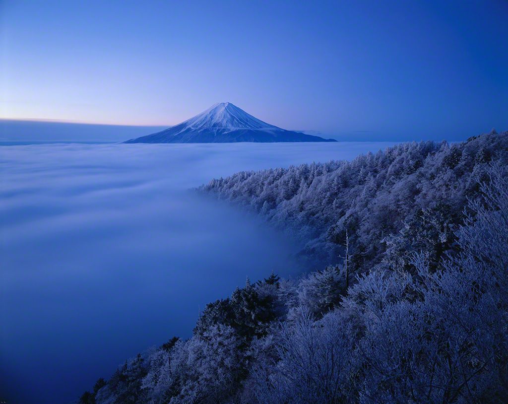 9. 樹氷と富士。3月。