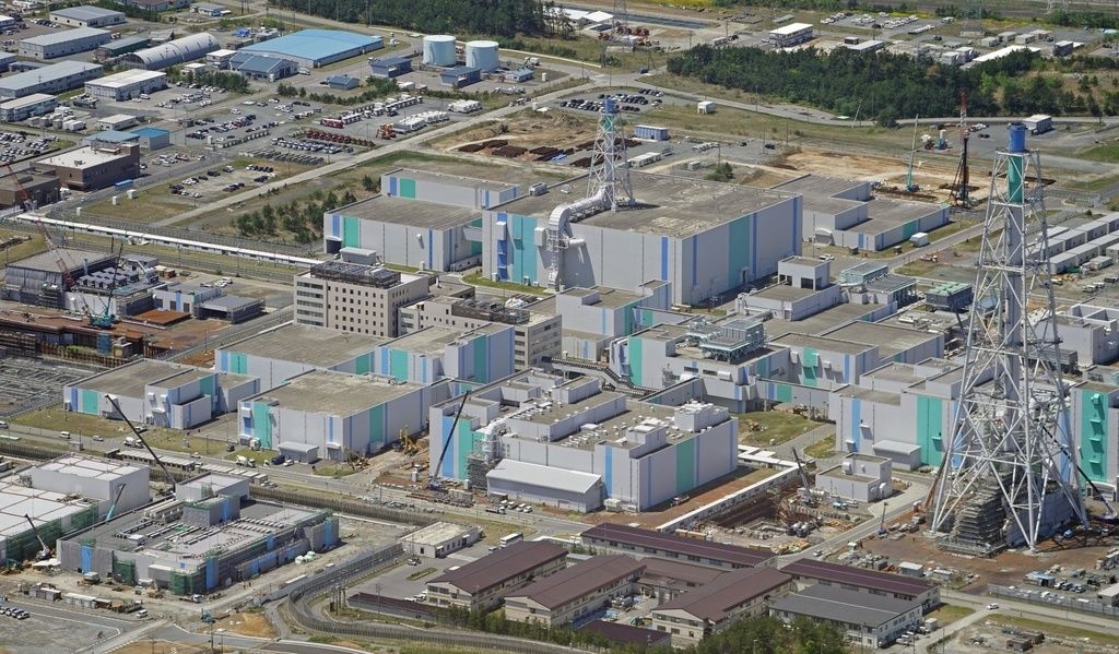 日本原燃の使用済み核燃料再処理工場(青森県六ケ所村)(共同イメージズ)