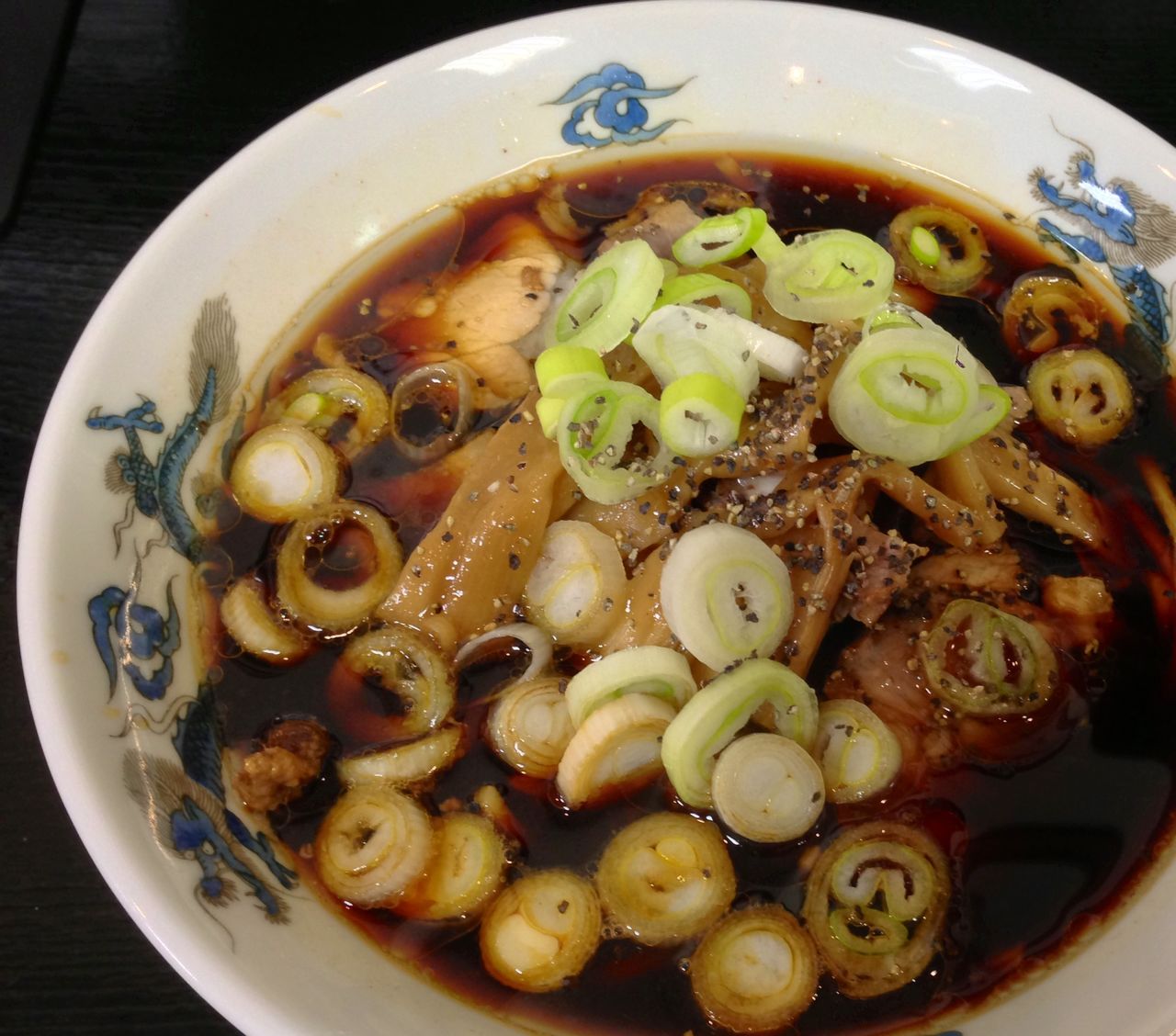 富山ブラックラーメン(写真提供 : 富山市観光協会)