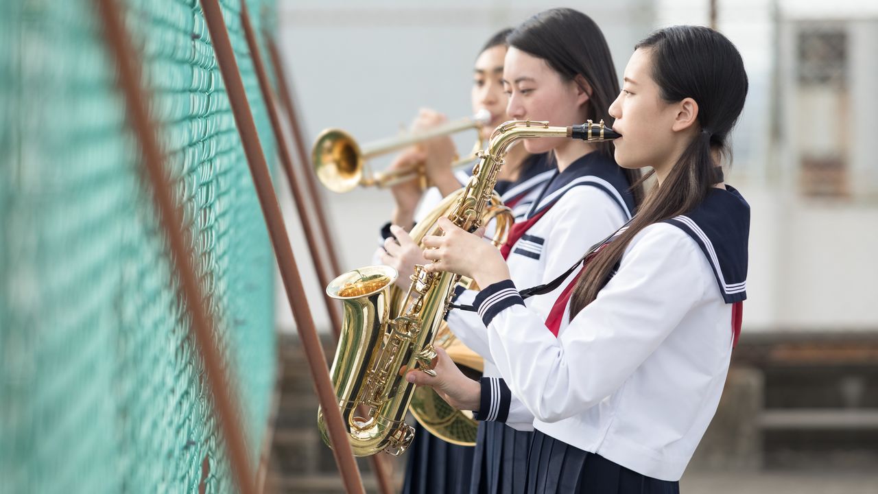 学校の吹奏楽部が減っている：小学校は10年前の7割以下に
