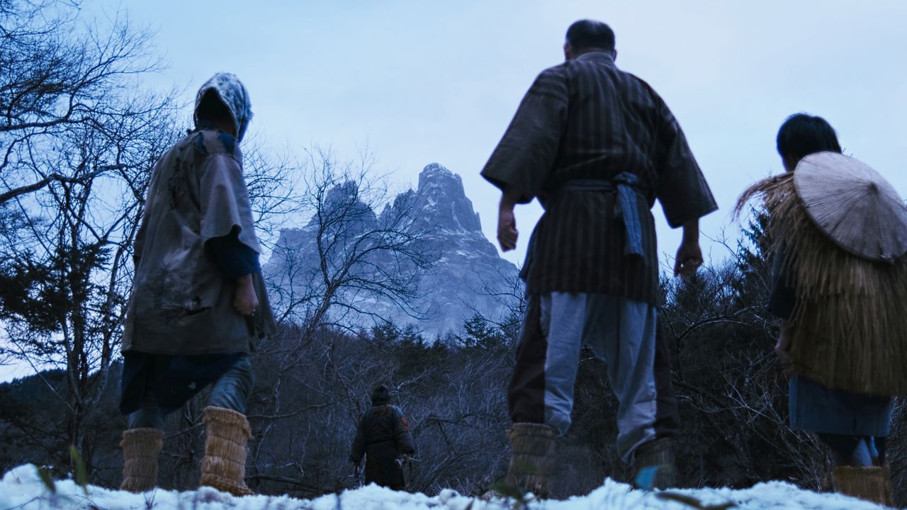 ©2021 リング・ワンダリング製作委員会