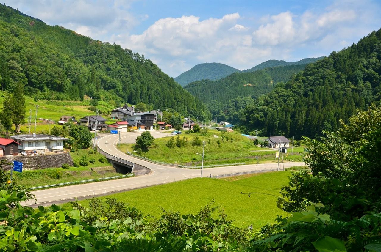 日本人の心の故郷ともいえるゆったりとした里山の風景　写真提供：飛騨市観光協会