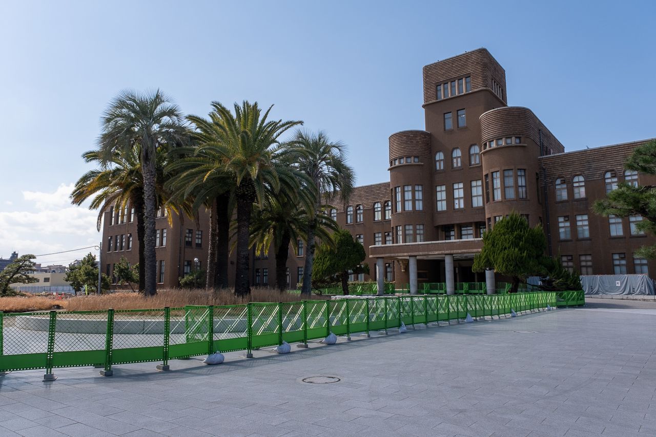 九州大学総合研究博物館がある、旧九州帝国大学工学部本館は、2023年春、国の登録有形文化財に登録された ©Michiko HAYASHI