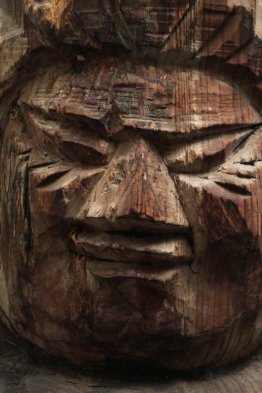 円空仏（個人蔵）：六田知弘の古仏巡礼 | nippon.com