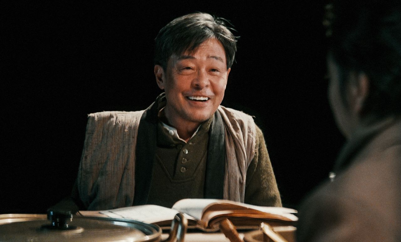 おでん屋の親父を演じるのは、北九州市出身で青山真治と同郷の光石研 ©本田プロモーションBAUS/boid