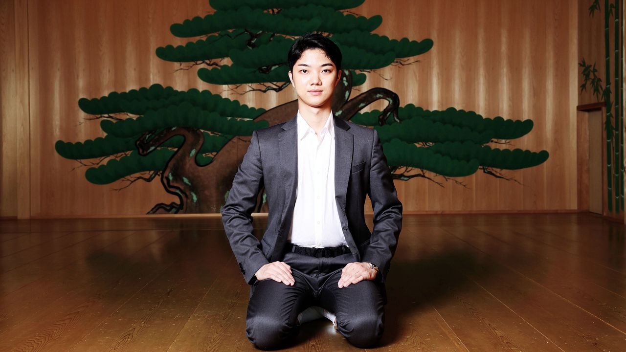 映画『六つの顔』：狂言師・野村裕基が追い続ける“国宝”、祖父・万作の生きざまとは