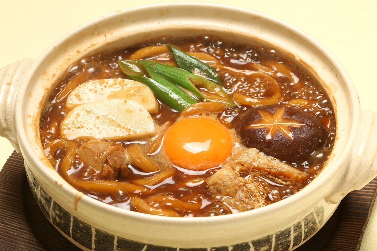 味噌煮込みうどん(写真提供:(公財)名古屋観光コンベンションビューロー)