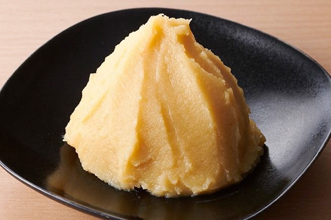 京都の西京味噌(写真提供:農林水産省「にっぽん伝統食図鑑」)
