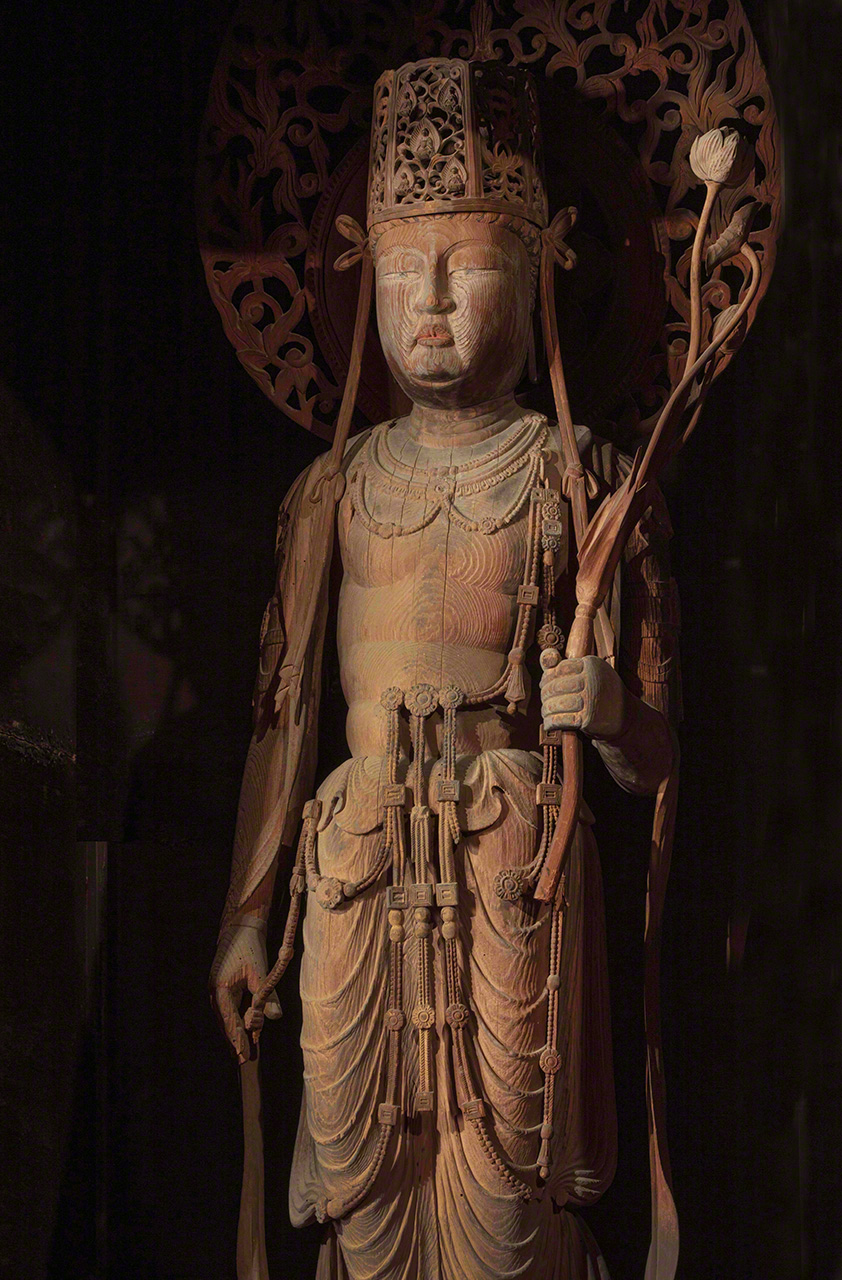 室生寺 弥勒菩薩立像：六田知弘の古仏巡礼 | nippon.com